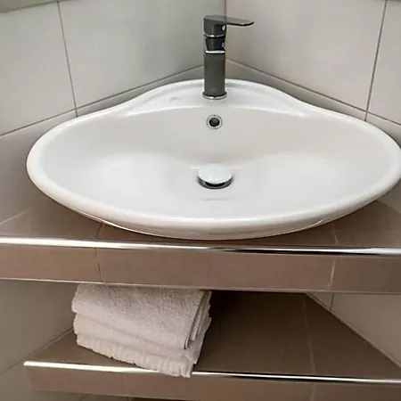 Vaya Zorba 3* Skiathos-Stadt