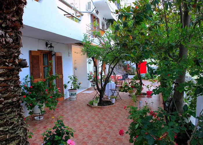 Vaya Zorba Aparthotel Città di Skiathos